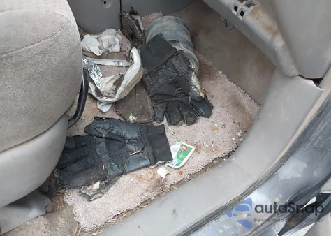 2006 Toyota Sienna Ce z USA, uszkodzony, nr VIN 5TDZA23C46S575682